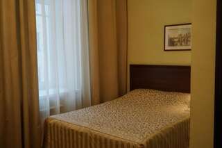 Гостиница Атлантика Санкт-Петербург Небольшой двухместный номер с 1 кроватью или 2 отдельными кроватями-12